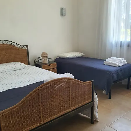 بيت للعطل Luna Marina House