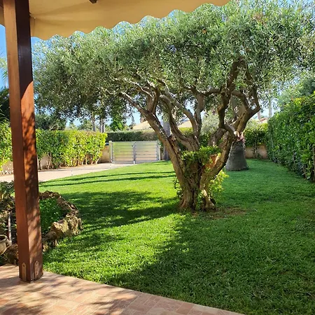 بيت للعطل Luna Marina House *
