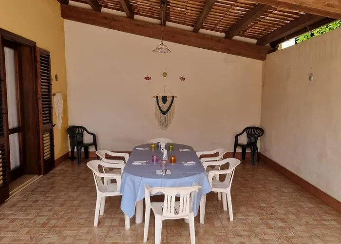 Luna Marina House
